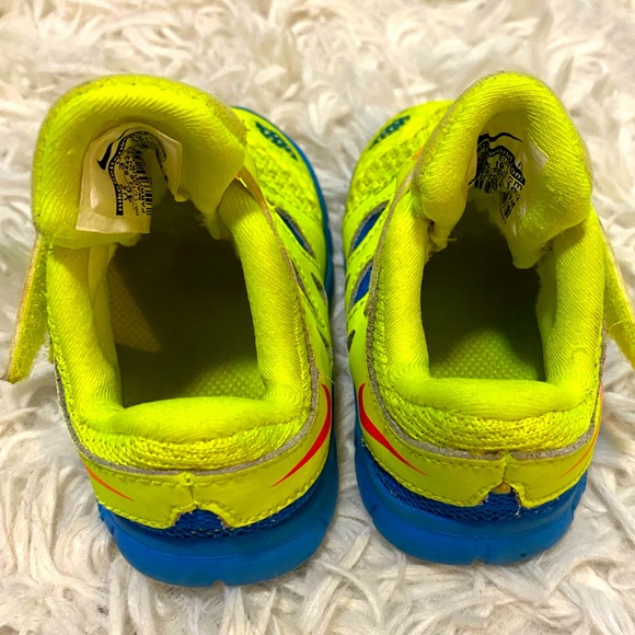 Nike Free 5.0 Neon Baby Shoes - Picture 4 of 7